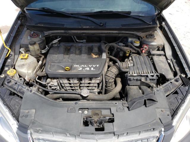 Photo 11 from auction – 2013 CHRYSLER 200 LX with VIN 1C3CCBAB2DN569753