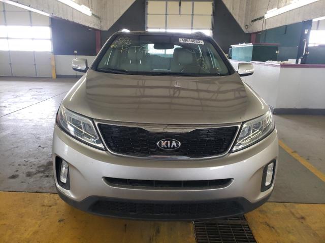 Photo 5 from auction – 2015 KIA SORENTO EX with VIN 5XYKUDA79FG654191