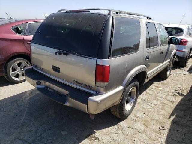 Photo 3 from auction – 2001 CHEVROLET BLAZER with VIN 1GNCS13W412208036