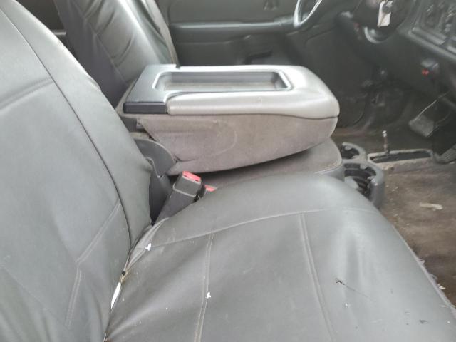 Photo 10 from auction – 2005 GMC SIERRA K25 with VIN 1GTHK29U85E105202
