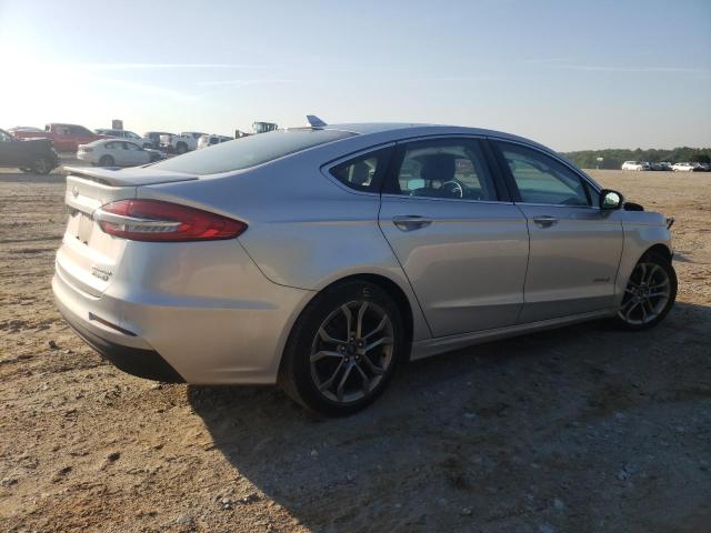 Photo 3 from auction – 2019 FORD FUSION TIT with VIN 3FA6P0RU6KR220943