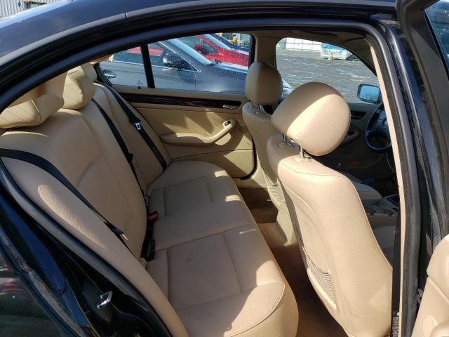 Photo 10 from auction – 2004 BMW 325 XI with VIN WBAEU33484PR08331