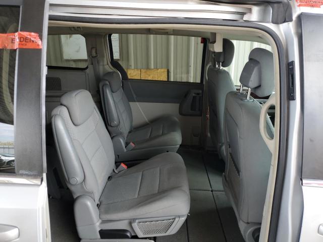 Photo 10 from auction – 2010 CHRYSLER TOWN & COU with VIN 2A4RR5D19AR494082