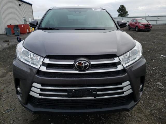 Photo 5 from auction – 2018 TOYOTA HIGHLANDER with VIN 5TDJZRFH2JS855258