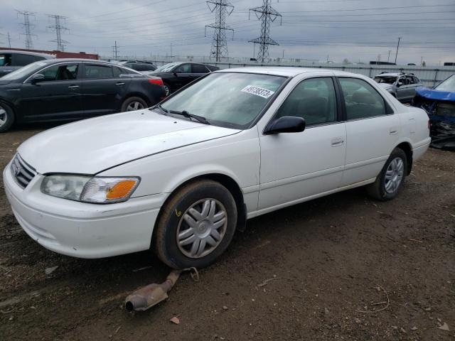 TOYOTA CAMRY CE 2000 with VIN 4T1BG22K0YU959137 - Photo from auction