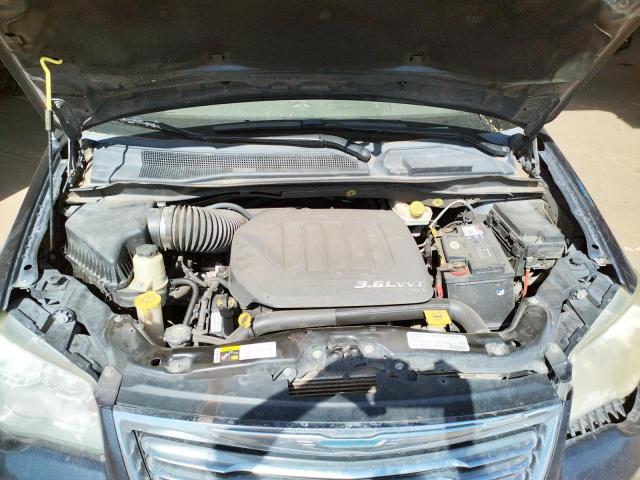 Photo 12 from auction – 2013 CHRYSLER TOWN & COU with VIN 2C4RC1BG3DR720709