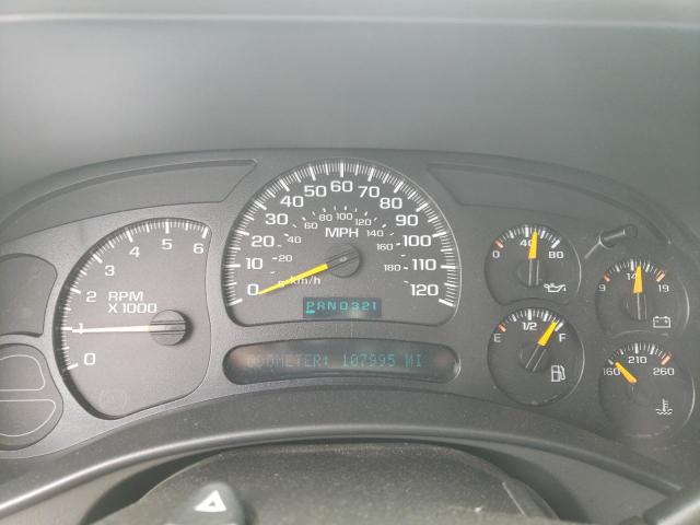 Photo 9 from auction – 2004 CHEVROLET SILVERADO with VIN 1GCEK19T54E370467