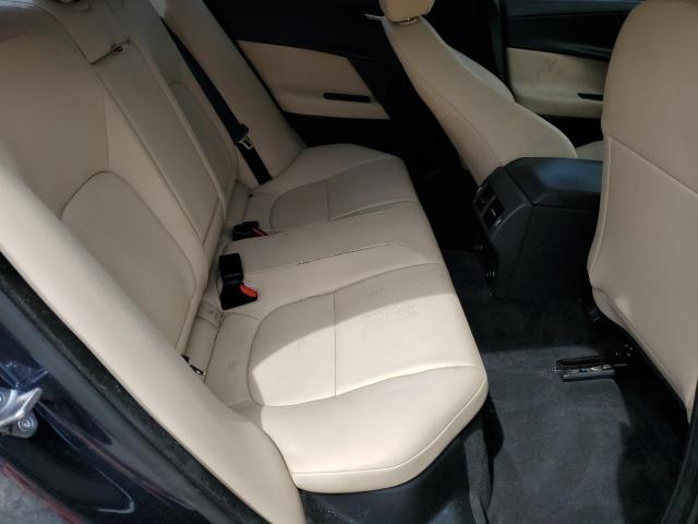 Photo 10 from auction – 2017 JAGUAR XE PREMIUM with VIN SAJAD4BN1HA972917
