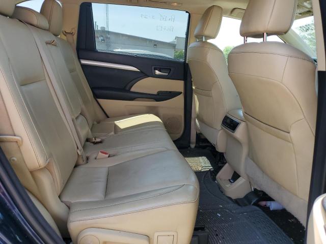 Photo 11 from auction – 2016 TOYOTA HIGHLANDER with VIN 5TDJKRFH4GS329081