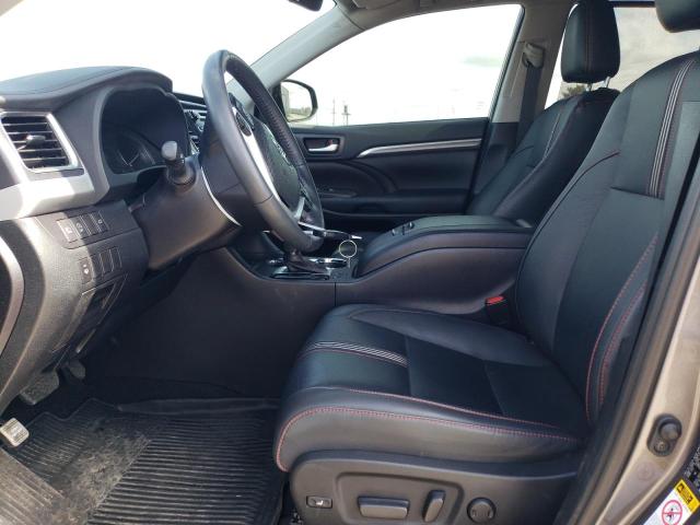 Photo 7 from auction – 2019 TOYOTA HIGHLANDER with VIN 5TDJZRFH9KS620521