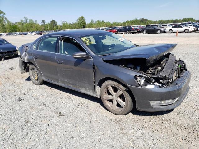 Photo 4 from auction – 2015 VOLKSWAGEN PASSAT S with VIN 1VWAT7A38FC079077