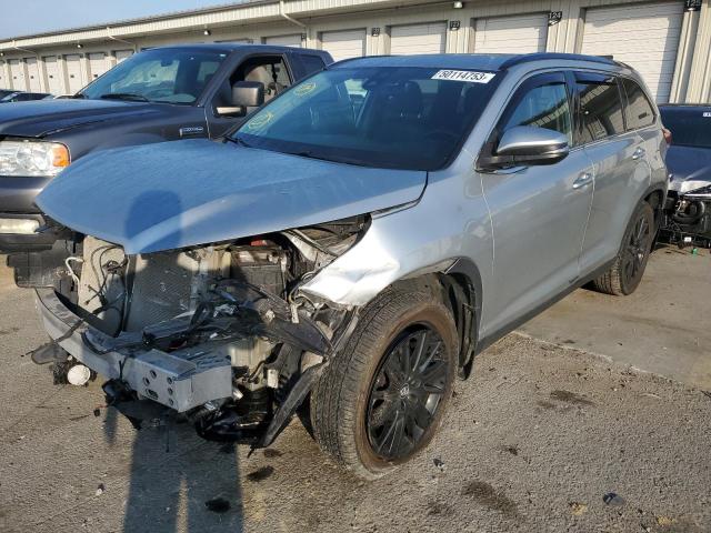 TOYOTA HIGHLANDER 2019 with VIN 5TDJZRFH9KS570011 - Photo from auction