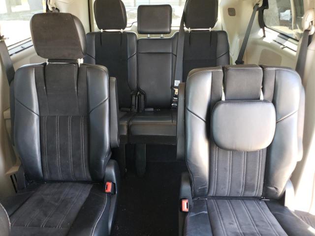 Photo 10 from auction – 2014 CHRYSLER TOWN & COU with VIN 2C4RC1CGXER455111
