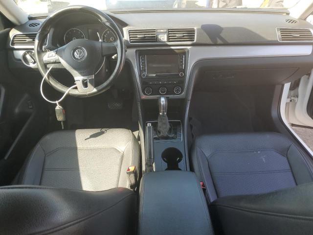 Photo 8 from auction – 2015 VOLKSWAGEN PASSAT S with VIN 1VWAT7A34FC058047