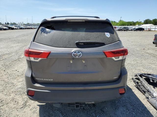 Photo 6 from auction – 2017 TOYOTA HIGHLANDER with VIN 5TDBZRFH5HS421575