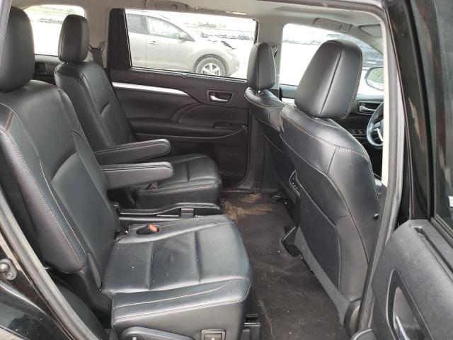 Photo 11 from auction – 2018 TOYOTA HIGHLANDER with VIN 5TDKZRFH2JS544708