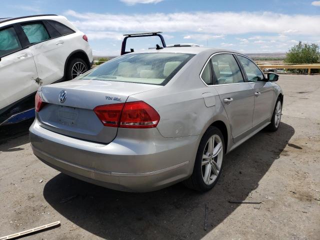 Photo 3 from auction – 2013 VOLKSWAGEN PASSAT SEL with VIN 1VWCN7A38DC033121