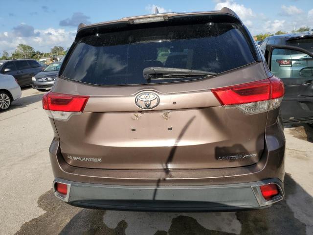 Photo 6 from auction – 2017 TOYOTA HIGHLANDER with VIN 5TDDZRFH0HS370155