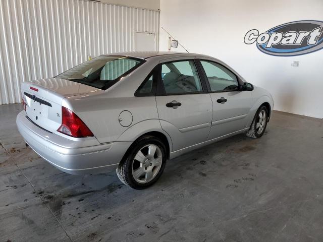 Zdjęcie 3 z aukcji – 2003 FORD FOCUS SE C z VIN 1FAFP34333W343954