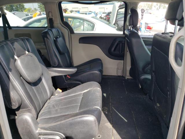 Photo 11 from auction – 2014 CHRYSLER TOWN & COU with VIN 2C4RC1BG9ER272834