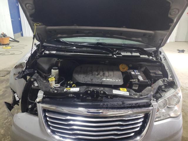 Photo 12 from auction – 2016 CHRYSLER TOWN & COU with VIN 2C4RC1BG0GR221189