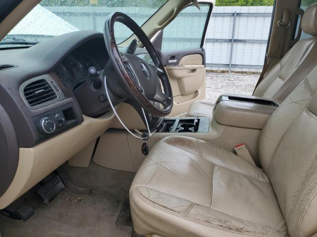 Foto 7 de la subasta – 2010 GMC YUKON DENA con VIN 1GKUKEEF5AR151049