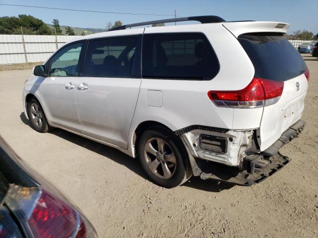 Photo 2 from auction – 2014 TOYOTA SIENNA LE with VIN 5TDKK3DC1ES500911