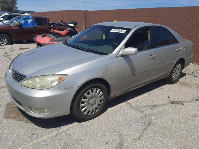 TOYOTA CAMRY LE 2005 with VIN 4T1BE32K75U961295 - Photo from auction