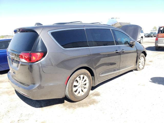 Photo 3 from auction – 2017 CHRYSLER PACIFICA T with VIN 2C4RC1BG5HR702671