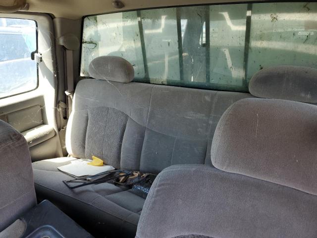 Photo 10 from auction – 2000 CHEVROLET SILVERADO with VIN 1GCEC19V5YZ315479