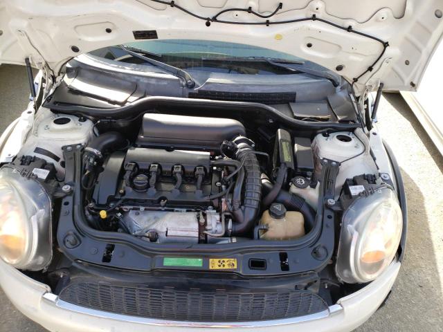 Photo 11 from auction – 2008 MINI COOPER S with VIN WMWMF73588TV32166