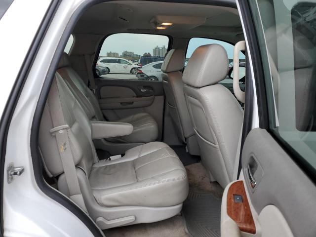 Photo 11 from auction – 2007 GMC YUKON with VIN 1GKFC13J77R175531