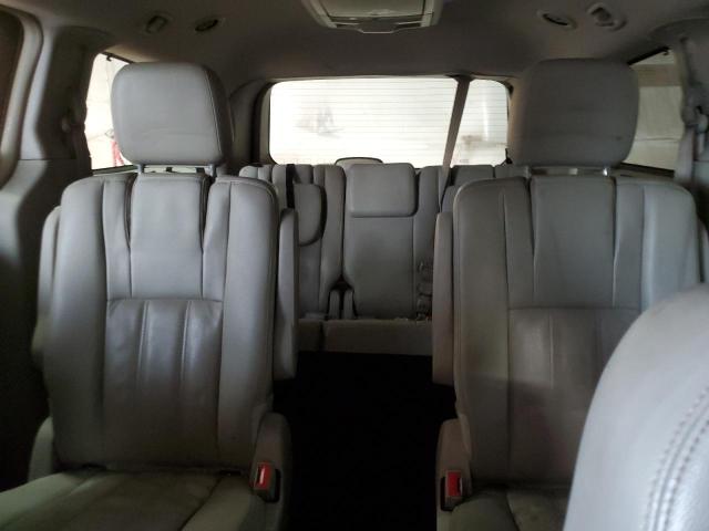 Photo 10 from auction – 2013 CHRYSLER TOWN & COU with VIN 2C4RC1CG5DR589149