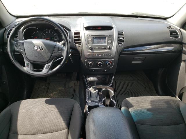 Photo 8 from auction – 2015 KIA SORENTO LX with VIN 5XYKT4A70FG570358