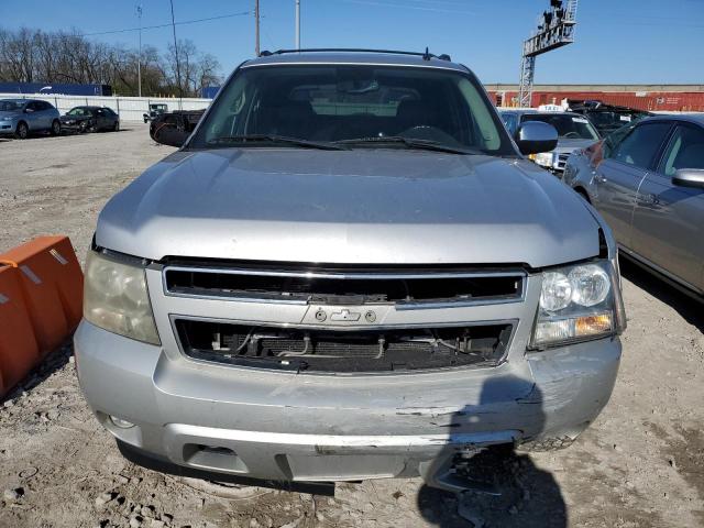 Photo 5 from auction – 2011 CHEVROLET AVALANCHE with VIN 3GNTKGE36BG149537
