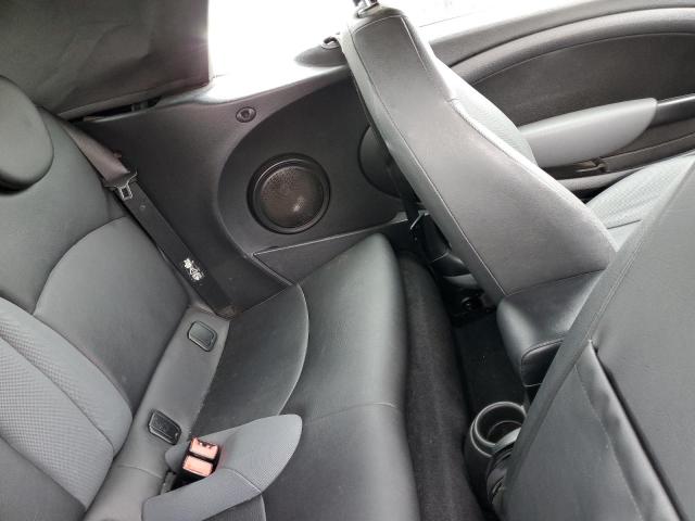 Photo 10 from auction – 2010 MINI COOPER with VIN WMWMR3C50ATU98441