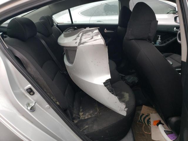 Photo 10 from auction – 2017 KIA FORTE LX with VIN 3KPFK4A76HE097246