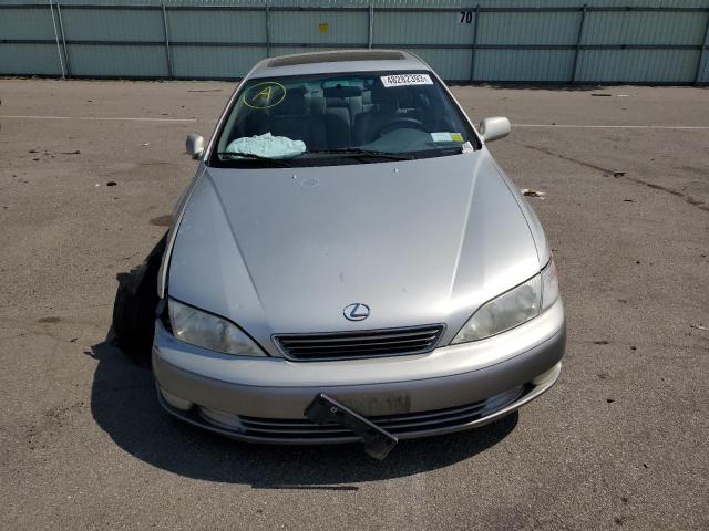 Photo 5 from auction – 1998 LEXUS ES 300 with VIN JT8BF28G3W5030950