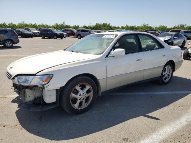 LEXUS ES 300 2000 with VIN JT8BF28G0Y5080417 - Photo from auction