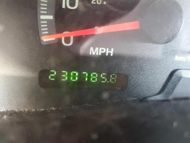 Photo 9 from auction – 2002 FORD F150 with VIN 2FTRX18L62CA35628