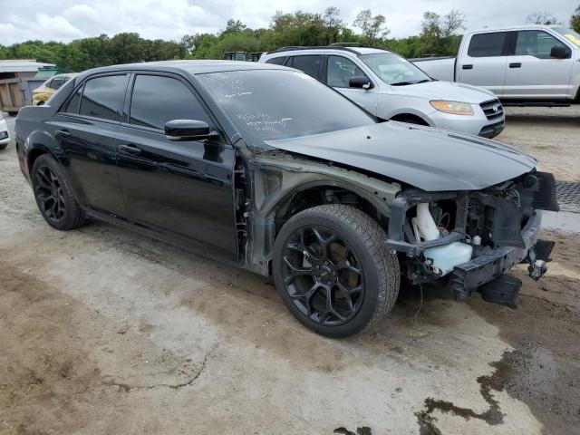 Photo 4 from auction – 2015 CHRYSLER 300 S with VIN 2C3CCABG1FH781222