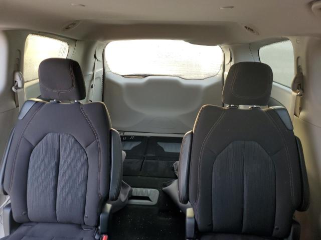 Photo 10 from auction – 2017 CHRYSLER PACIFICA L with VIN 2C4RC1CG1HR708336