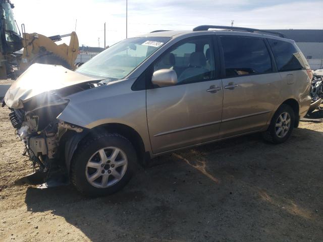TOYOTA SIENNA LE 2004 with VIN 5TDBA23C84S001925 - Photo from auction