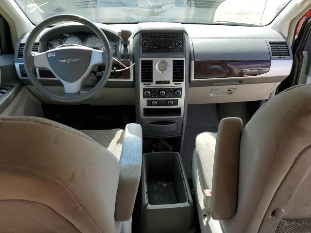 Photo 8 from auction – 2010 CHRYSLER TOWN & COU with VIN 2A4RR5D12AR480220
