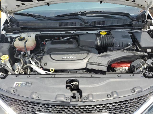 Photo 12 from auction – 2017 CHRYSLER PACIFICA L with VIN 2C4RC1CG1HR708336