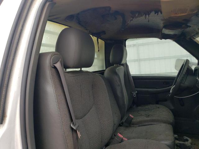 Photo 10 from auction – 2004 CHEVROLET SILVERADO with VIN 1GBJC34294E388755