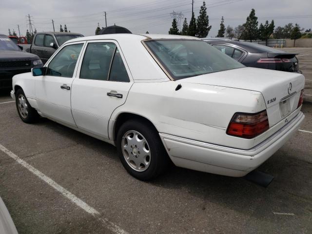 Photo 2 from auction – 1994 MERCEDES-BENZ E 320 with VIN WDBEA32E6RC077222