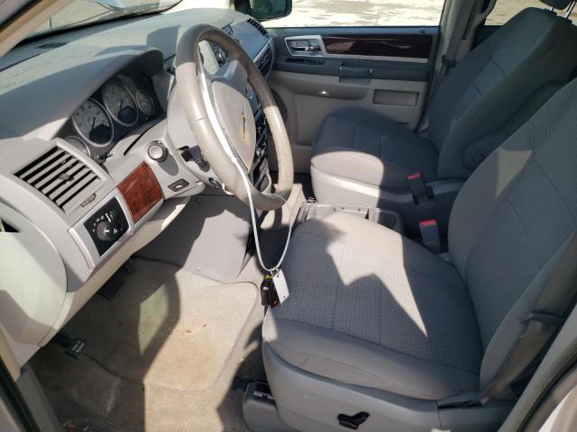 Photo 7 from auction – 2010 CHRYSLER TOWN & COU with VIN 2A4RR5D10AR491460