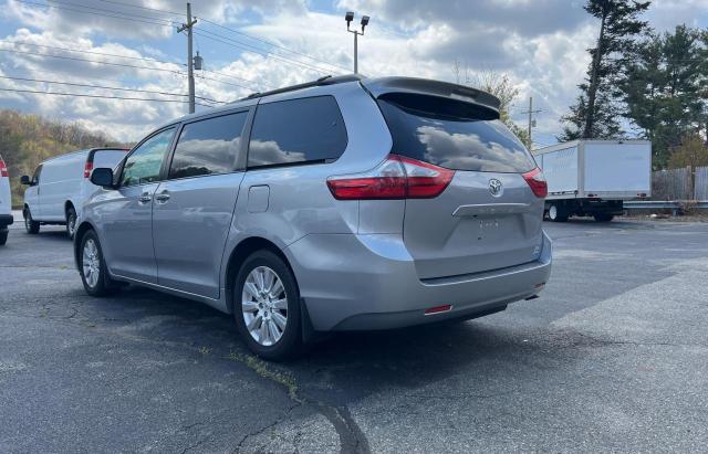 Photo 3 from auction – 2015 TOYOTA SIENNA XLE with VIN 5TDDK3DCXFS102493