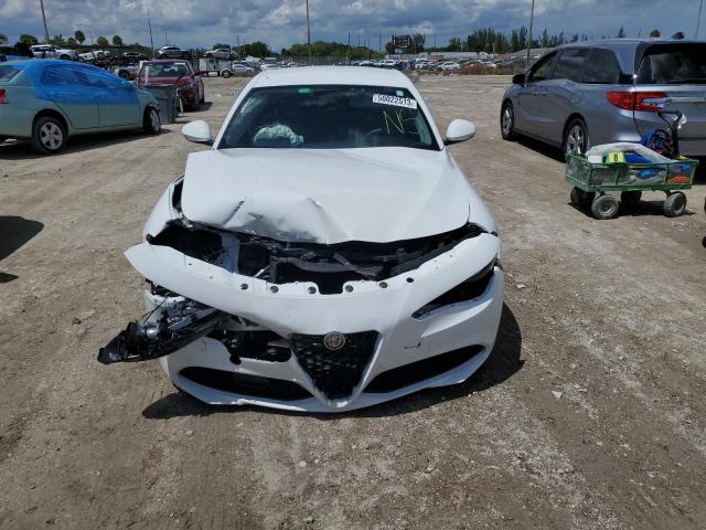 Photo 5 from auction – 2018 ALFA ROMEO GIULIA with VIN ZARFAEBN5J7571298